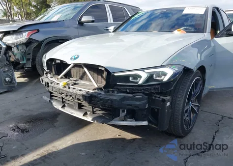 2023 BMW 3 Series 330E из США, поврежденный, VIN 3MW39FF06P8C84003